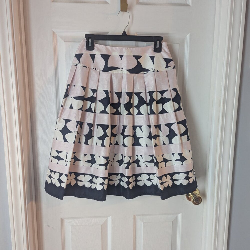 Small Floral pleated blue, pink, and white skirt - Picture 4 of 4